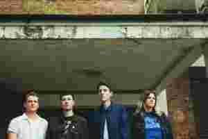 Aathens build a fortress on ‘Idiot Thing’