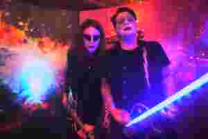 Against Me! go DIY in video for new song 'Crash'