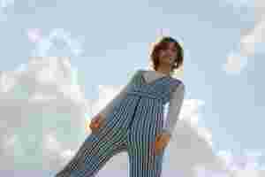 Aldous Harding reveals one-off single 'Old Peel'