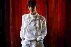 Aldous Harding announces new UK tour