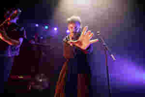 Antony Szmierek drops deluxe album bonus tracks ‘Girlypops’ and ‘That Face You Make When It’s Raining’