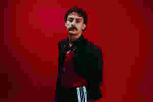Antony Szmierek announces details of second album ‘Decoding Birdsong’; drops new single ‘Chalk’