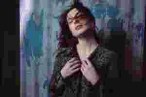 Baby Queen embarks on whirlwind romance with new single ‘Feel Something’