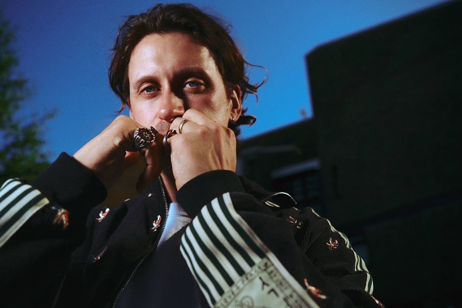 Barry Can’t Swim shares euphoric new single ‘Dance Dance Dance’