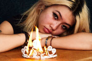 Girl On Fire: Beabadoobee