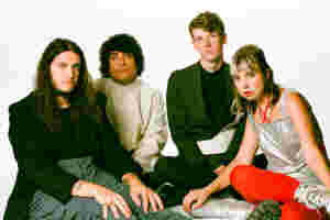 Beach Bunny offer up new single ‘Oxygen’