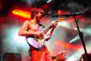 Biffy Clyro announce the ‘Fingers Crossed’ tour