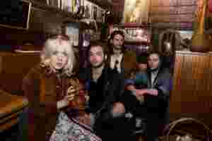Black Honey share new single, ‘Corinne’