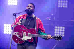 Bloc Party to play 'Silent Alarm' in full on European tour