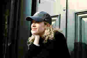 Blondshell’s Sabrina Teitelbaum on family, formative experiences, and new album ‘If You Asked For A Picture’ for DIY In Deep