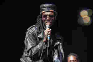 Watch Blood Orange's in-sync new 'You're Not Good Enough' video