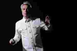 David Byrne drops Brian Eno co-write ‘T Shirt’