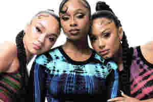 FLO link up with Missy Elliott for new track ‘Fly Girl’