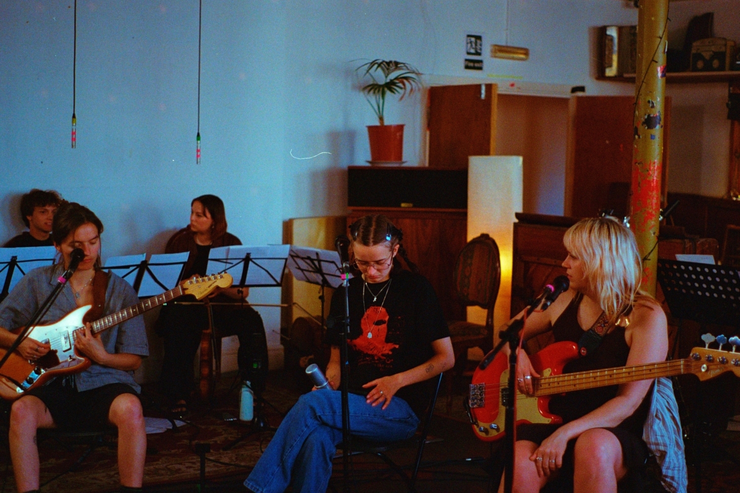 Goat Girl announce new EP 'Below The Waste - Orchestrated' • News