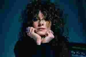 Heidi Curtis talks grief, growth, and debut EP ‘Hollow Heart’