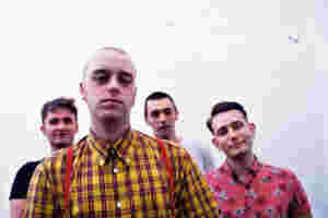 London quartet Italia 90 are pissed off and brilliant on ‘Tourist Estate’
