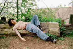 Jacob Alon talks identity, memory, and debut album ‘In Limerence’