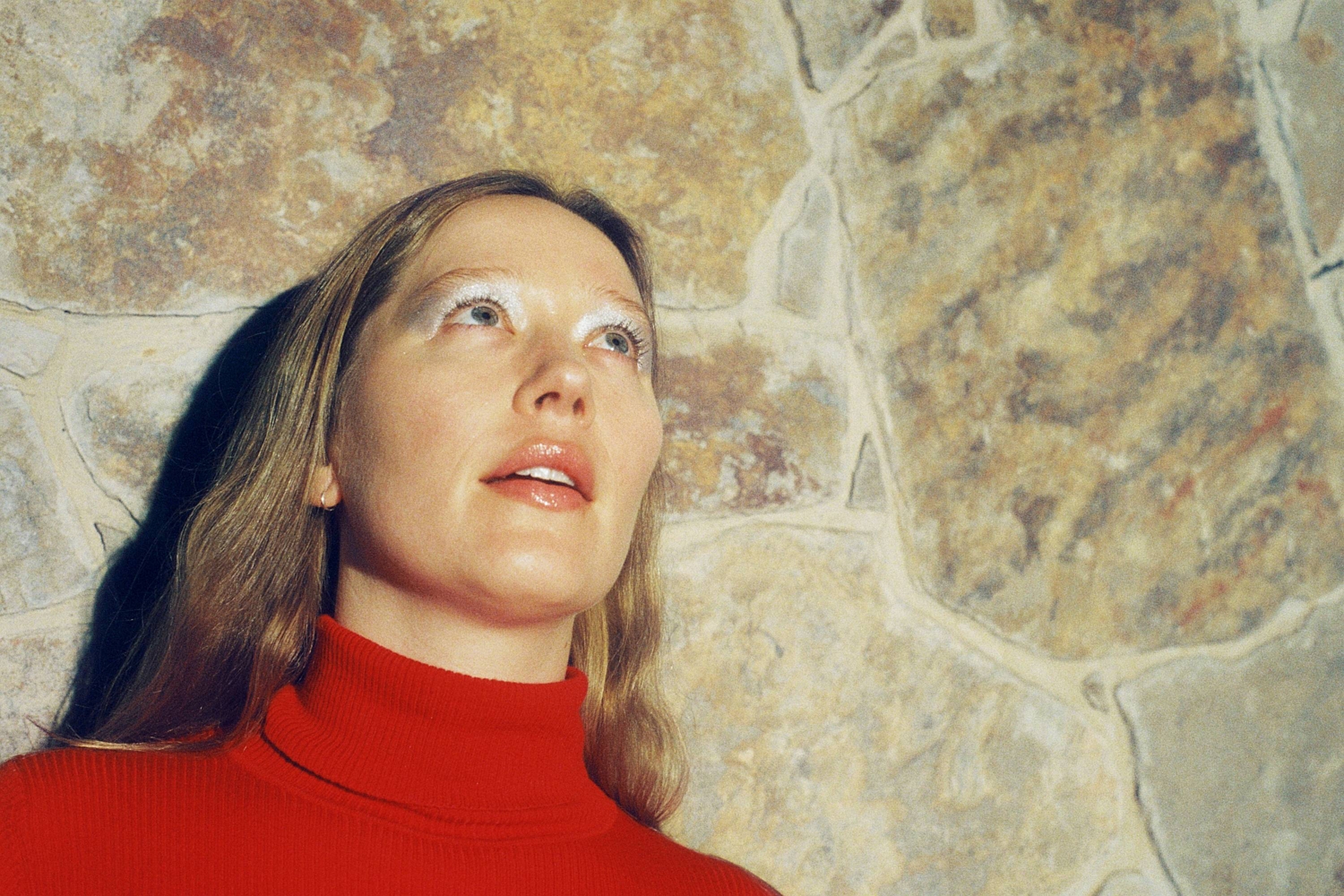 Julia Jacklin Releases New Single 'The Hardest Thing' Ahead of Album Launch *The Gem*