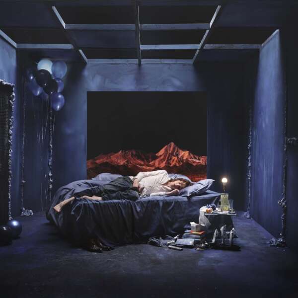 <strong>Lauren Auder - Whole World As Vigil</strong> 