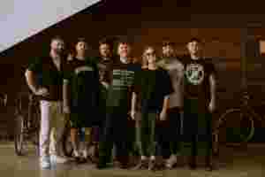 Los Campesinos! release new live album ‘So Close to Heaven (Live at Troxy)’