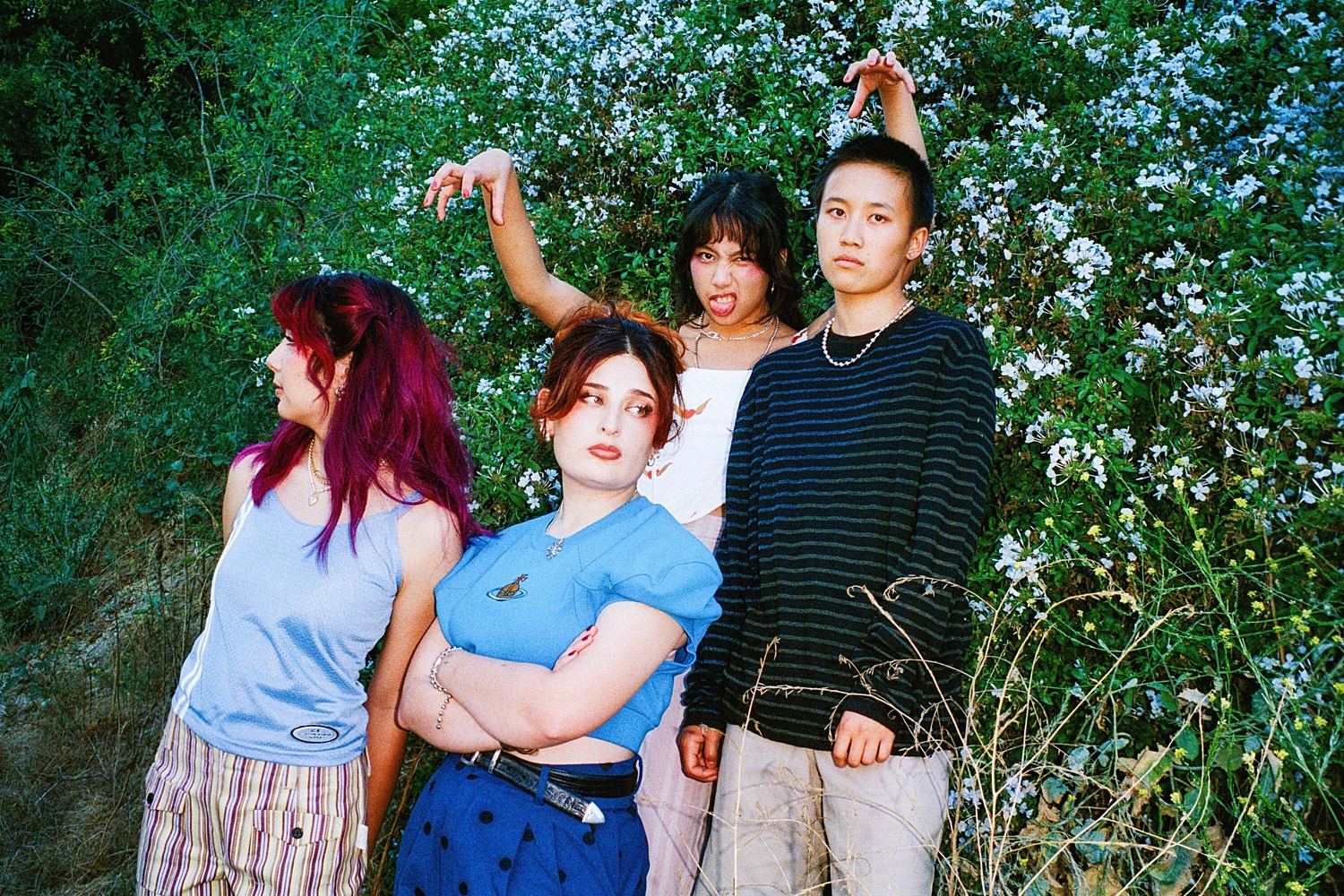 The Linda Lindas - GOTTA GET OUT