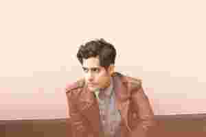 Neon Indian performs ‘Annie’ on The Tonight Show