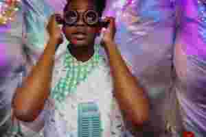 Shamir invades planet Earth for ‘In For The Kill’ video