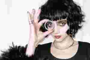 Sir Chloe offers up scuzzy new track ‘Passenger’