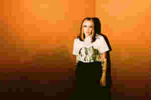 Soccer Mommy shares acoustic track ‘She Is’ and announces new EP ‘Evergreen Stripped’