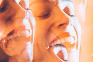 Laughing with fangs: St Vincent