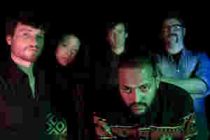 Zun Zun Egui announce UK tour