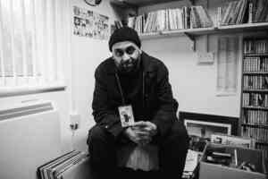 Don Leisure talks diving into the Sain Records back catalogue and Dydd Miwsig Cymru