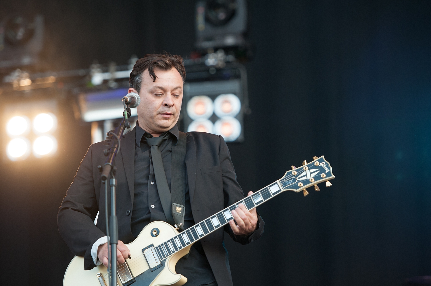 Manic Street Preachers bring devotion to the dedicated at Latitude 2015