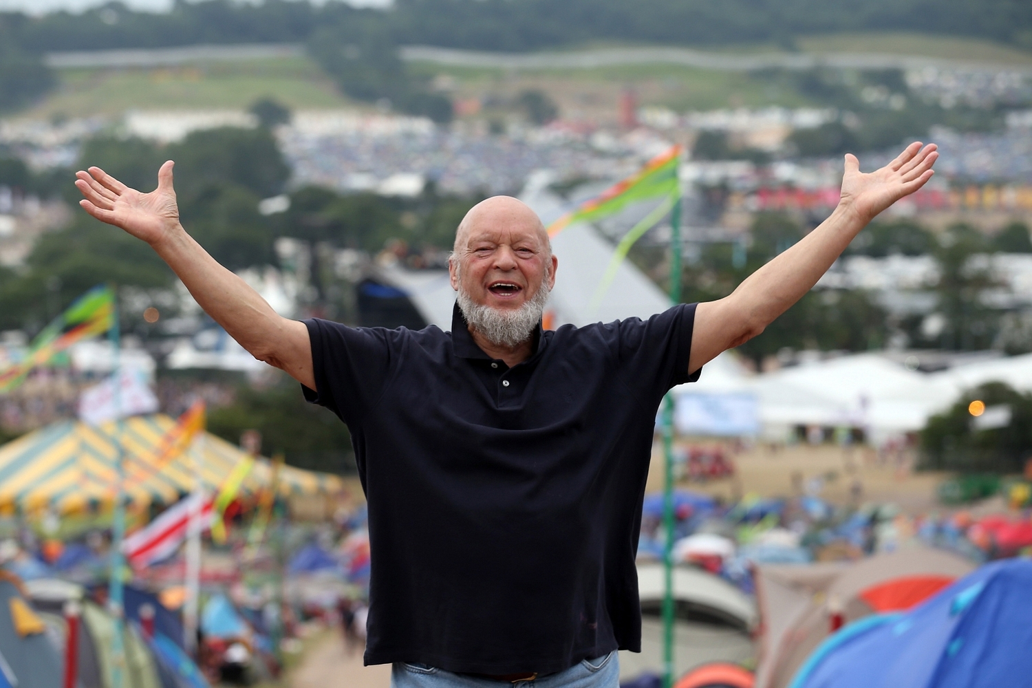 Final Glastonbury headliner to be British, potentially two different artists