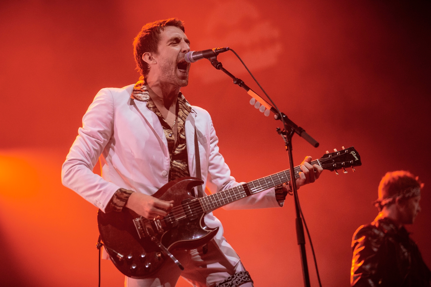 Miles Kane announces new record ‘Sunlight In The Shadows’ and shares single ‘Love Is Cruel’