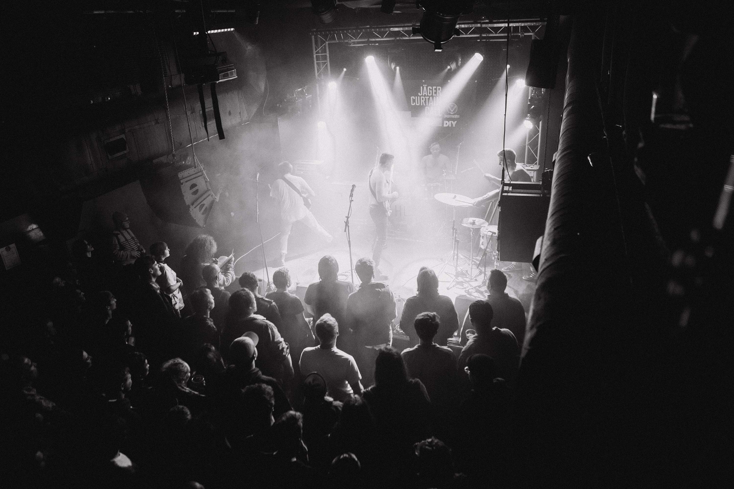Heavy Lungs play a raucous hometown show for Jäger Curtain Call