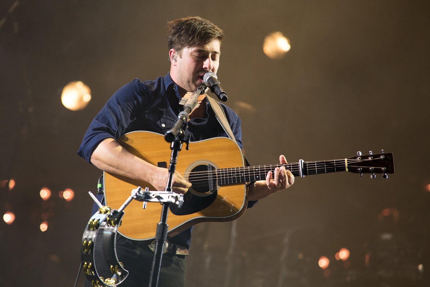 Mumford & Sons step effortlessly into bigger, bolder shoes on the first night of Bilbao BBK Live