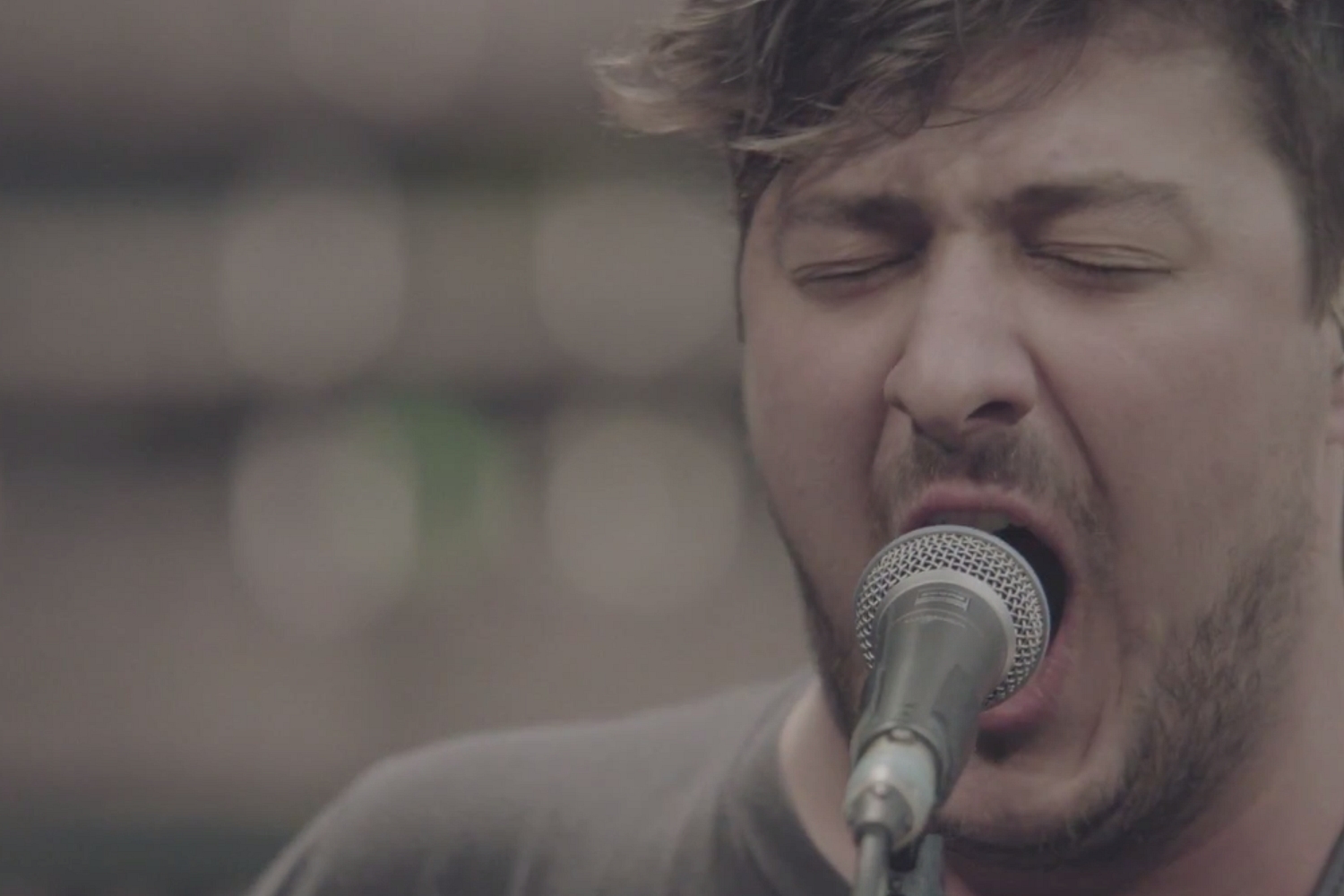 Mumford & Sons air ‘The Wolf’ live video, announce North American tour