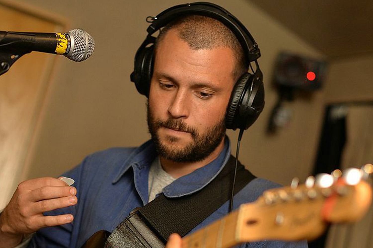 The Maccabees play Radio 1 Maida Vale session