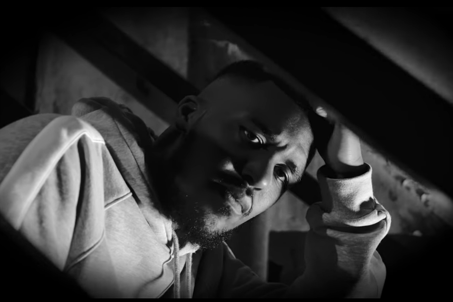 Novelist shares monochrome video for ‘Dot Dot Dot’