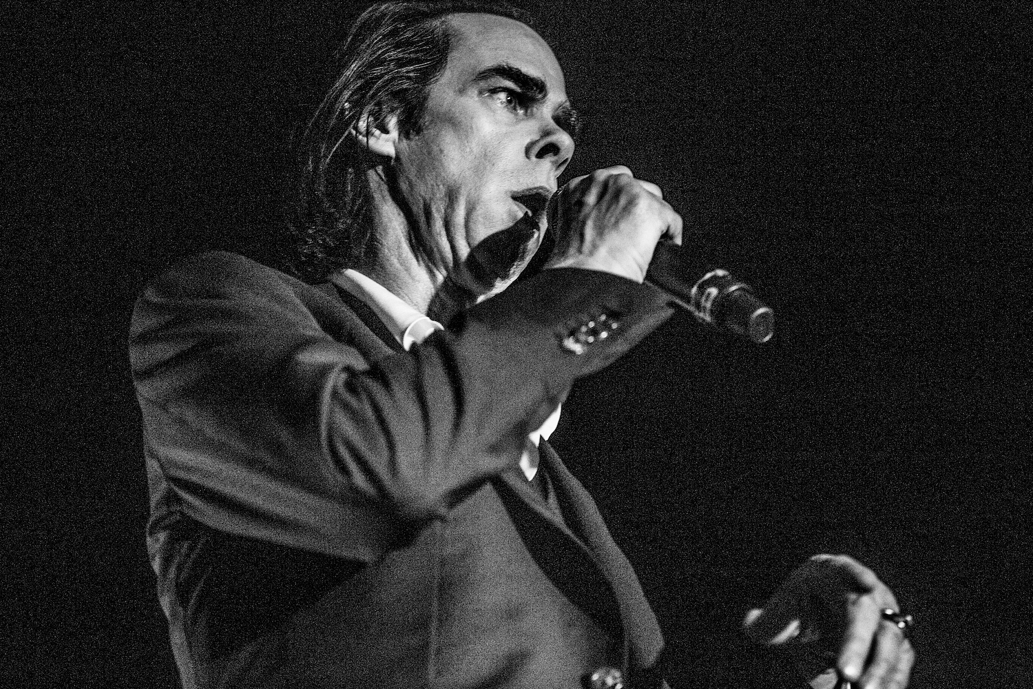 Nick Cave & The Bad Seeds start Primavera Sound 2018 with a show of crushing genius