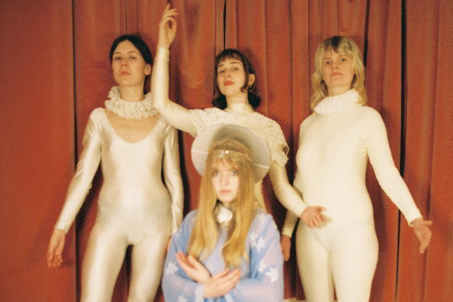 The Neu Bulletin (The New Eves, cruush, Slow Fiction and more!)