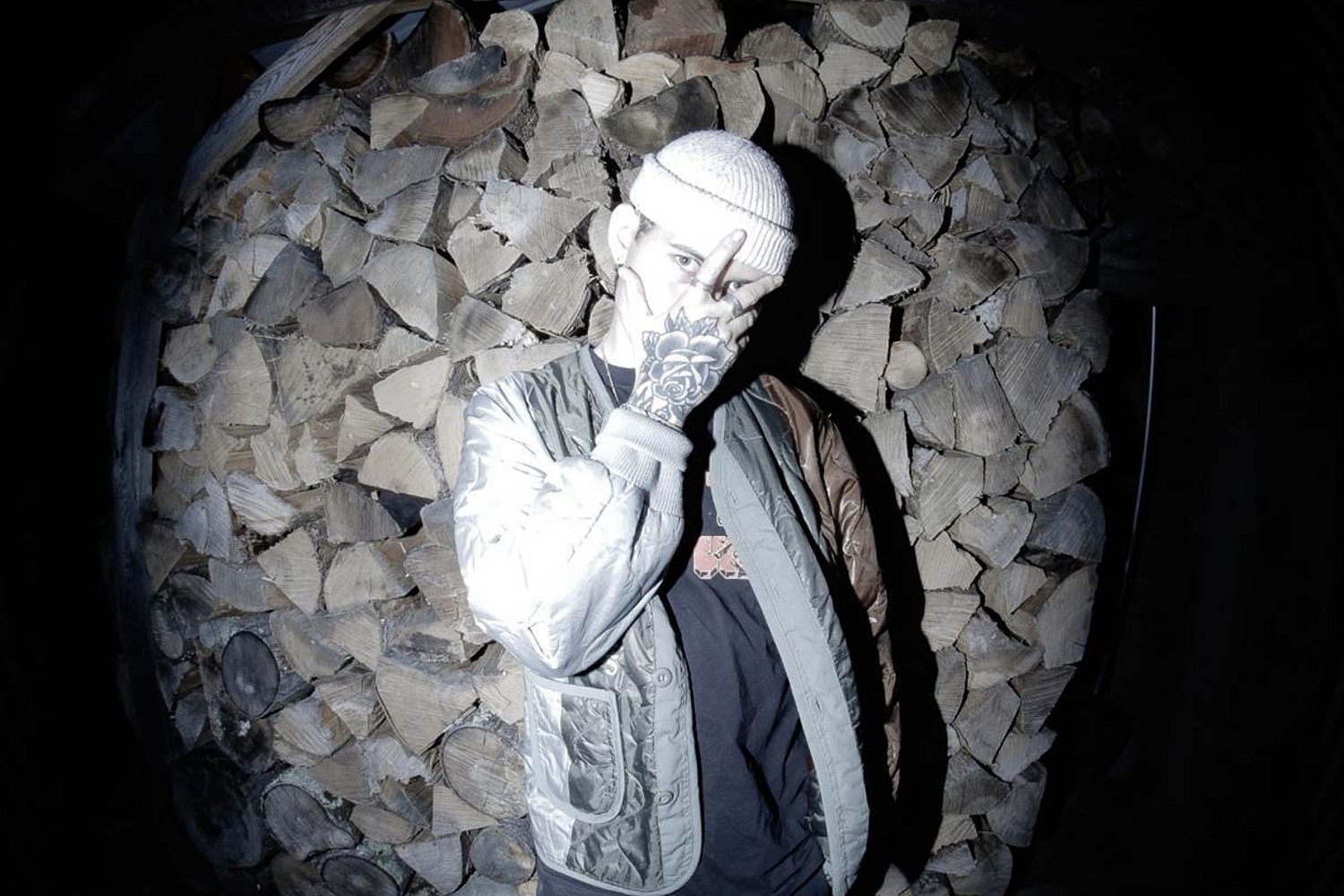 nothing,nowhere. shares video for ‘fake friend’
