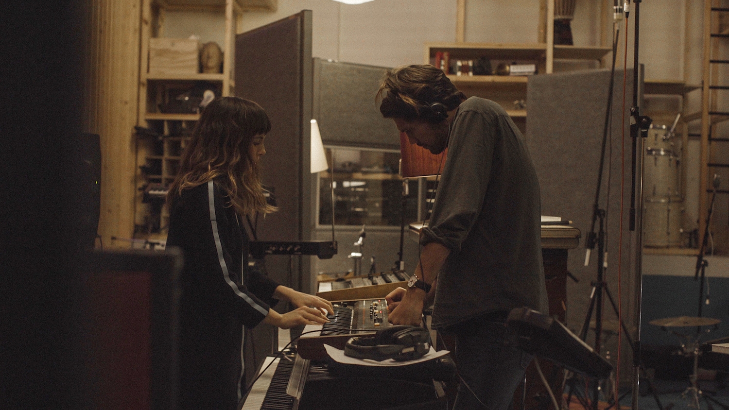 In The Studio: Oh Wonder