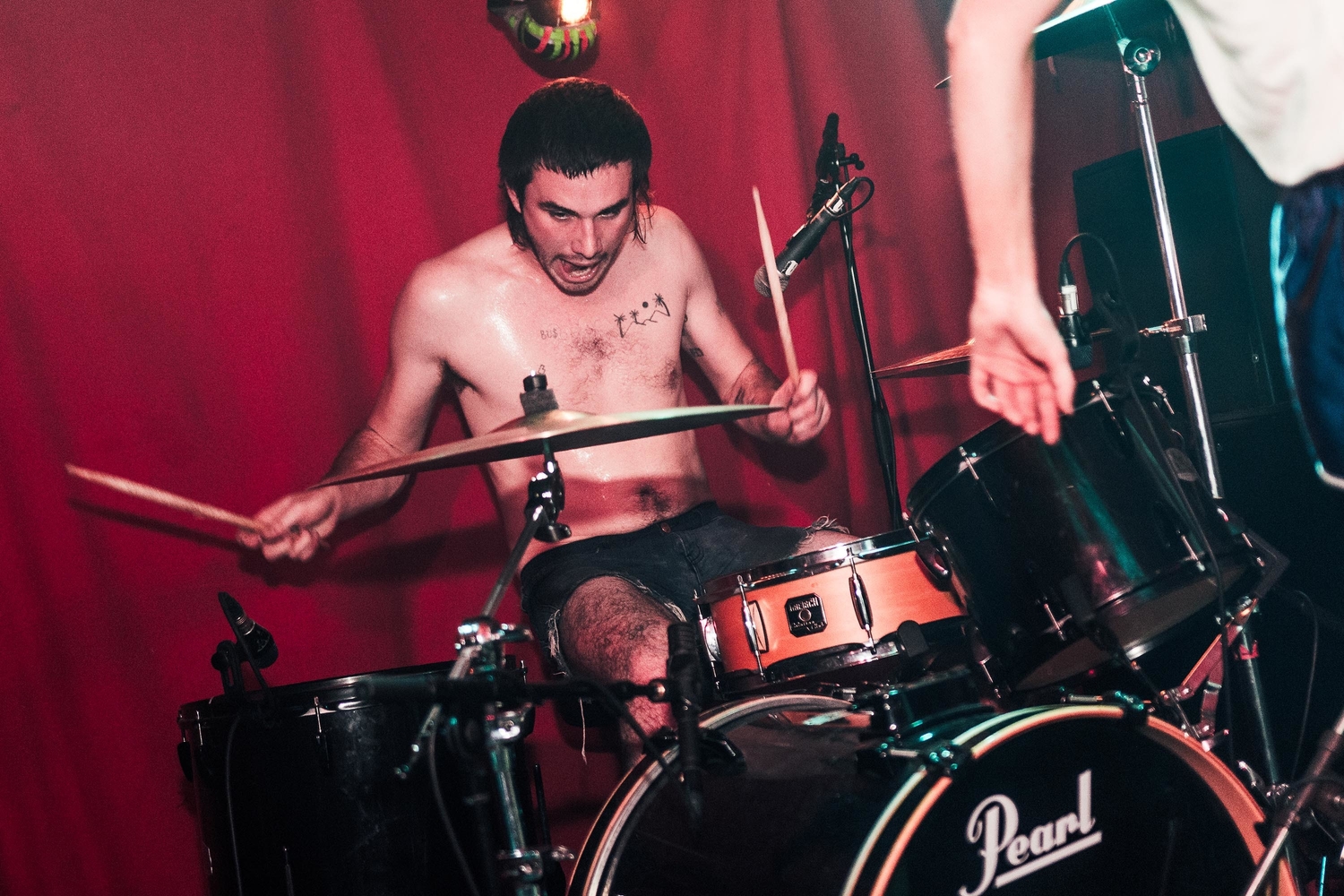 'Mon the Sniff: Amyl and the Sniffers