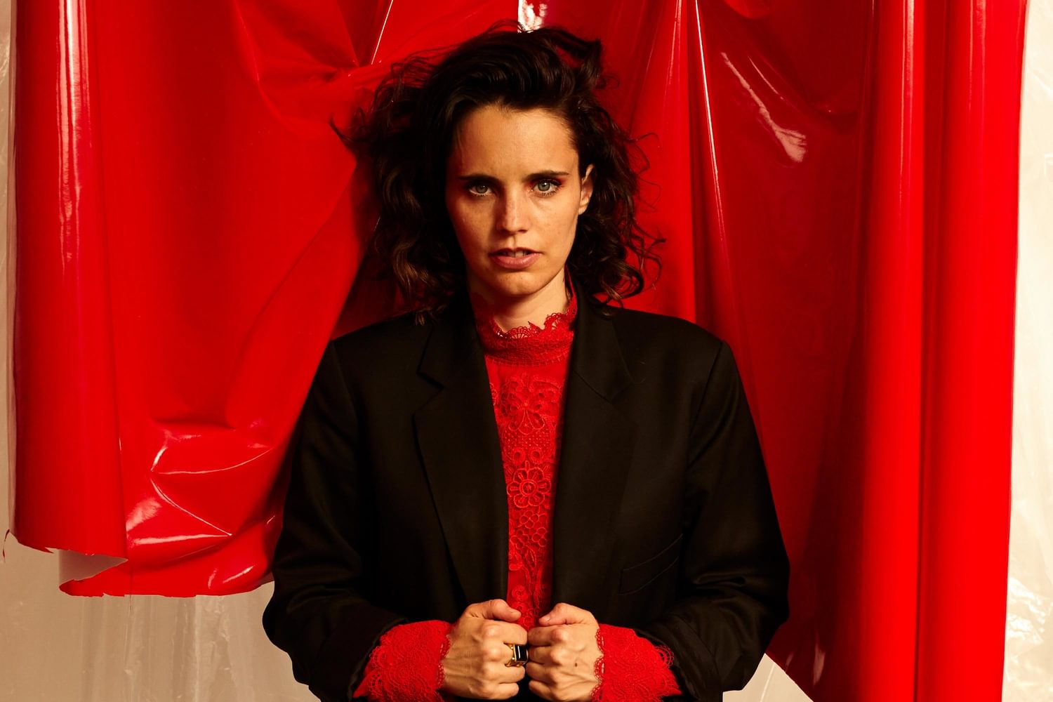 Let Us Prey: Anna Calvi