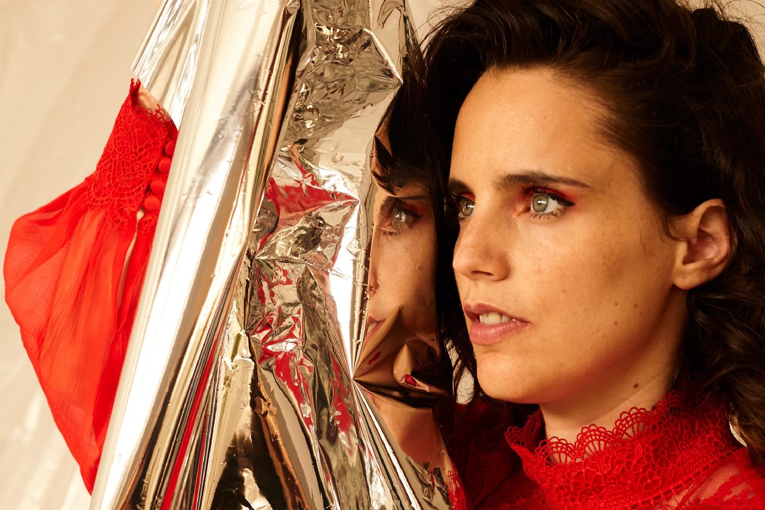 Let Us Prey: Anna Calvi