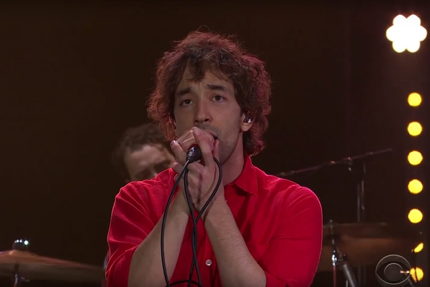 Watch Albert Hammond Jr. play ‘Set To Attack’ on Corden