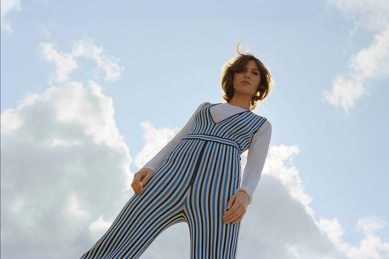 Aldous Harding reveals one-off single ‘Old Peel’