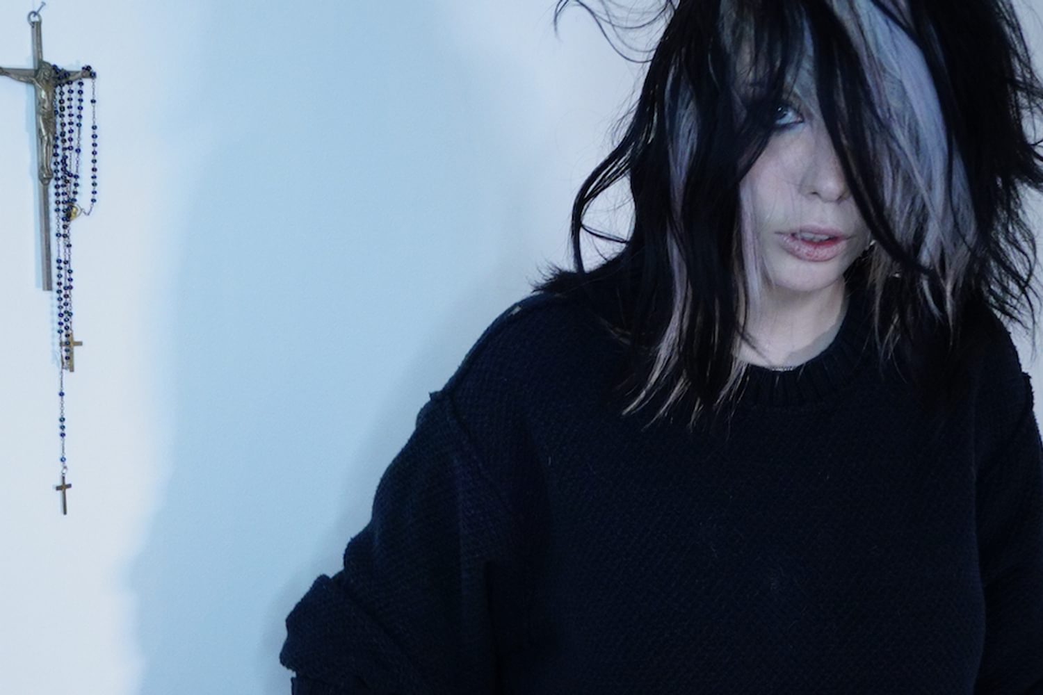 Alice Glass releases ‘NIGHTMARES’ video